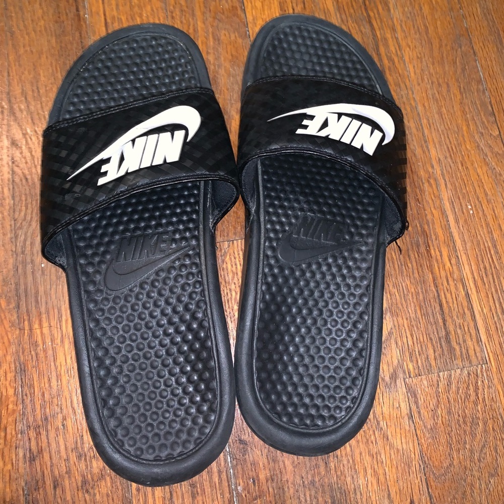 Nike slides